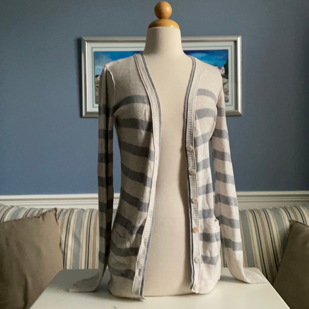 💜 5/$20 Aeropostale striped cardigan sweater